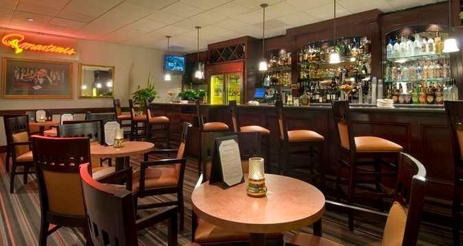圣贝纳迪诺希尔顿逸林酒店 餐厅 照片